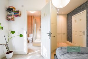 Photo 17- click for photo gallery